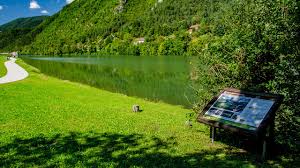 Učna pot Savus ob reki Savi z didaktičnimi tablami in informacijskimi točkami v naravi